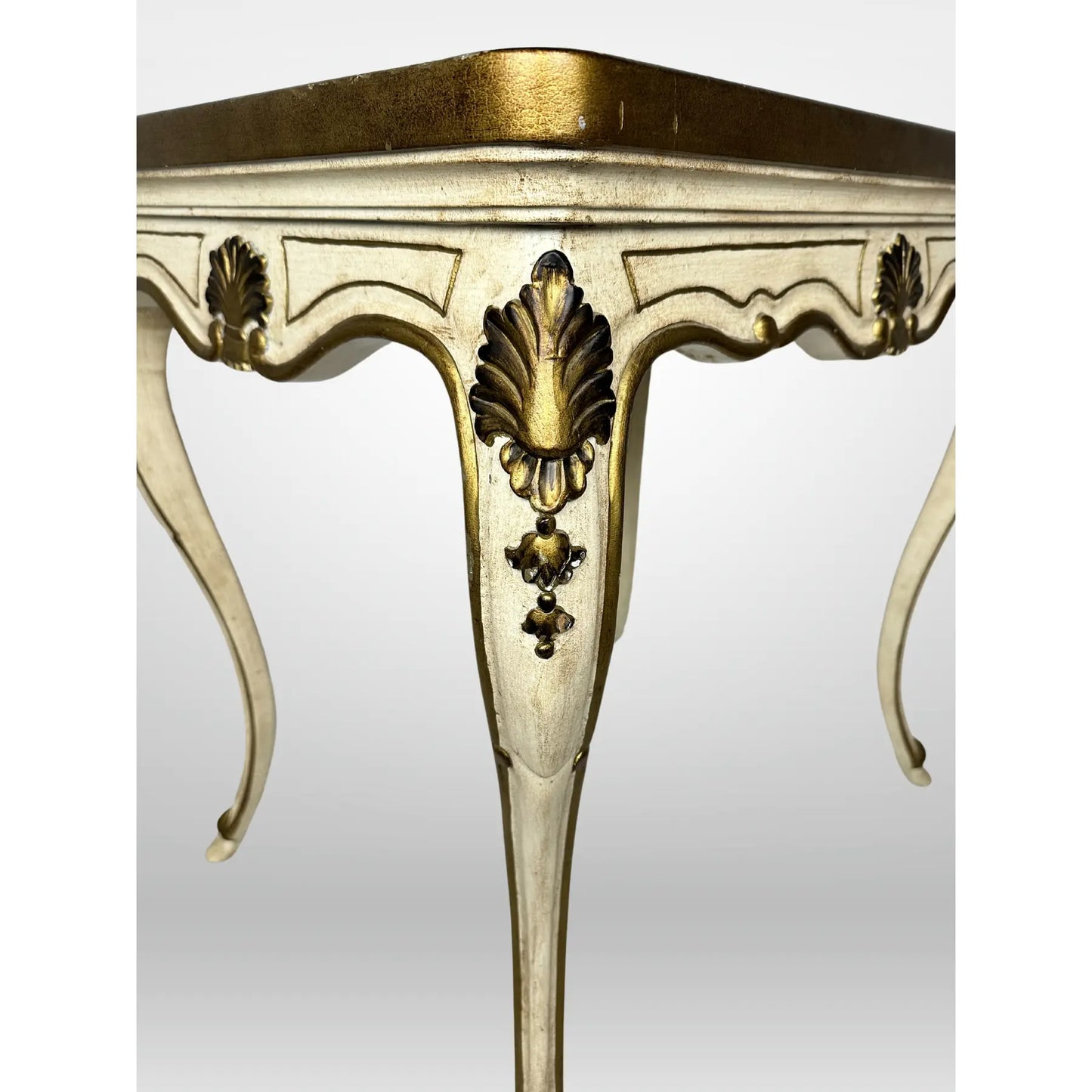 Florentine Hand Painted Gold Shell Detail Tea Table Mid-Century Hoof Foot