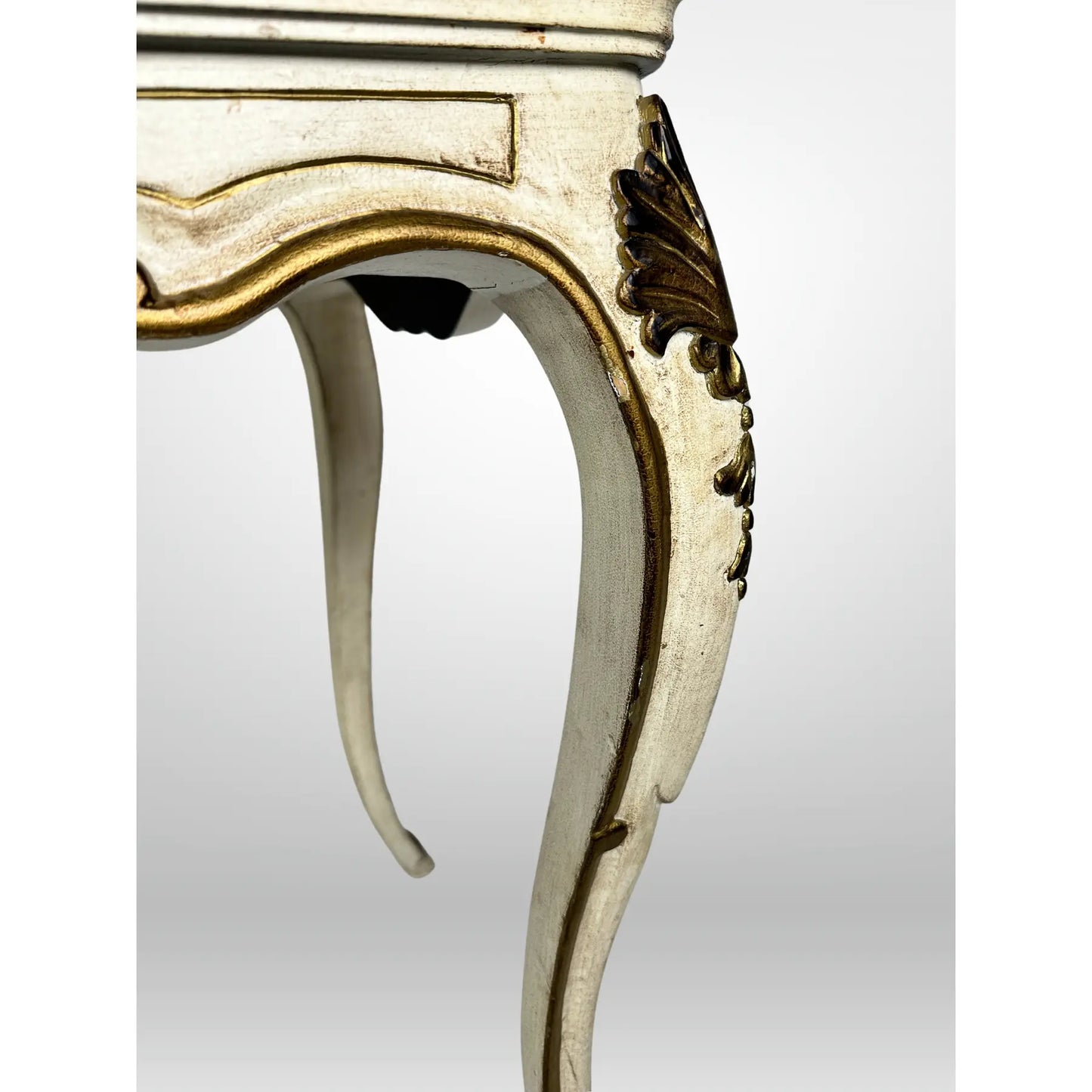 Florentine Hand Painted Gold Shell Detail Tea Table Mid-Century Hoof Foot