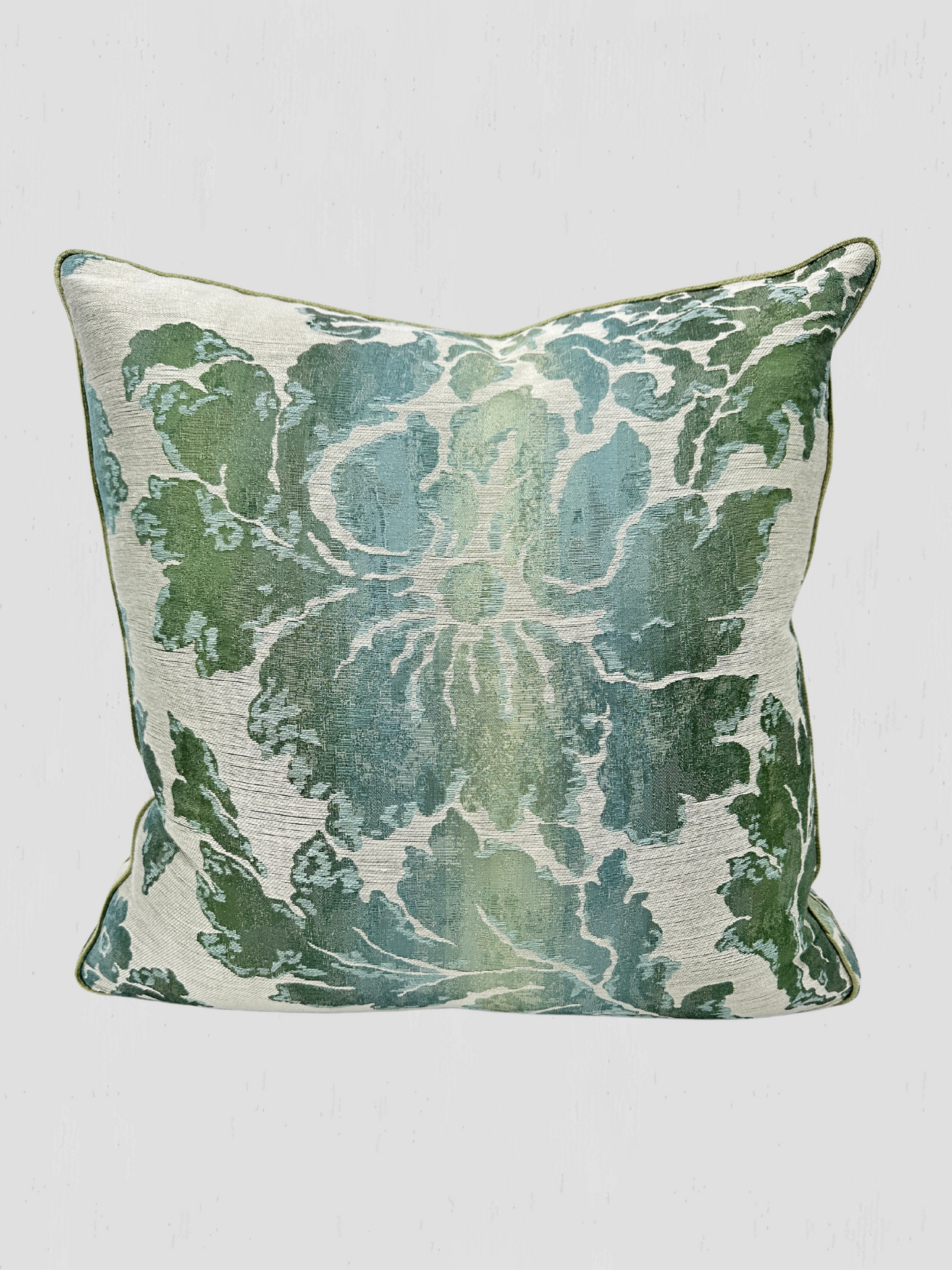 Colefax & Fowler Lucuis Box Pillows