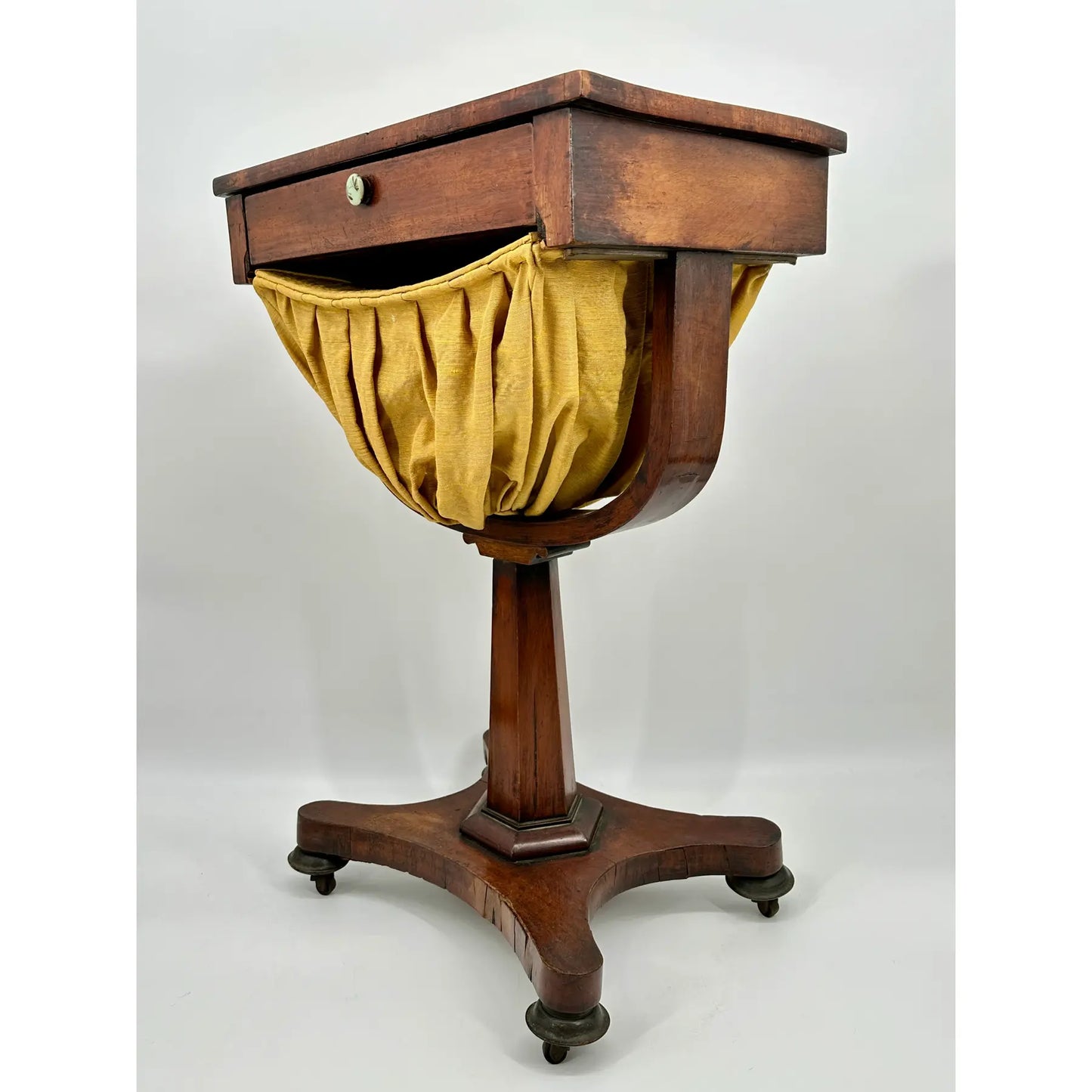 Late 19th Century Classical Mahogany Chess Table With Inlaid Top