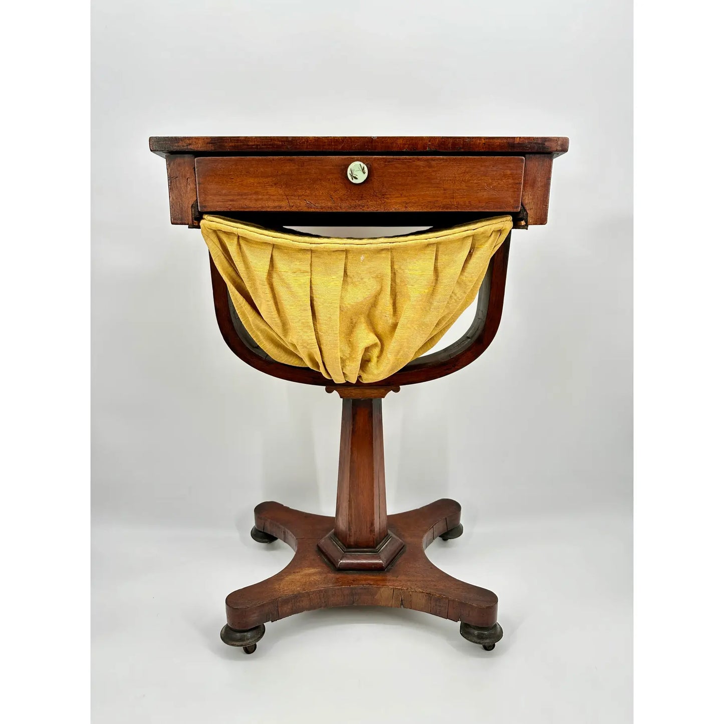 Late 19th Century Classical Mahogany Chess Table With Inlaid Top