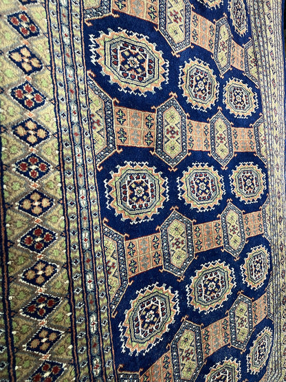 Pakistani Jaldar Rug - Geometric Medallions