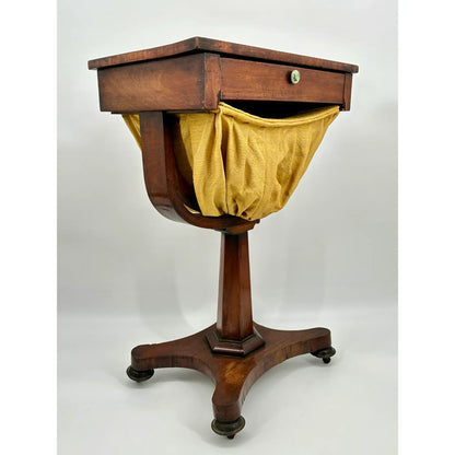 Late 19th Century Classical Mahogany Chess Table With Inlaid Top